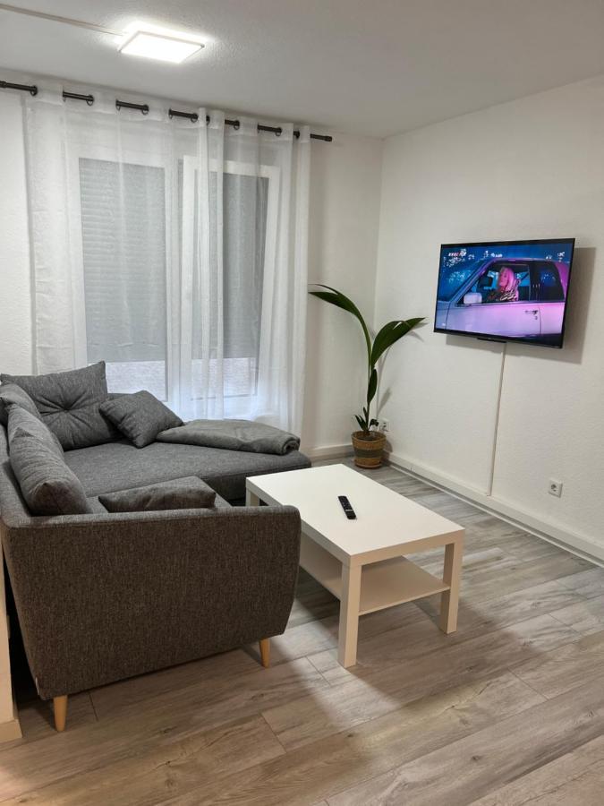 Deniz'S Serviced Apartment. Niederaula Bagian luar foto